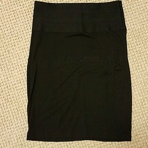 Max studio High waisted elastic waist black skirt